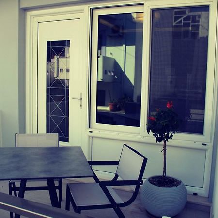 Luxury Apartments Near To The Beach Плакиас Экстерьер фото