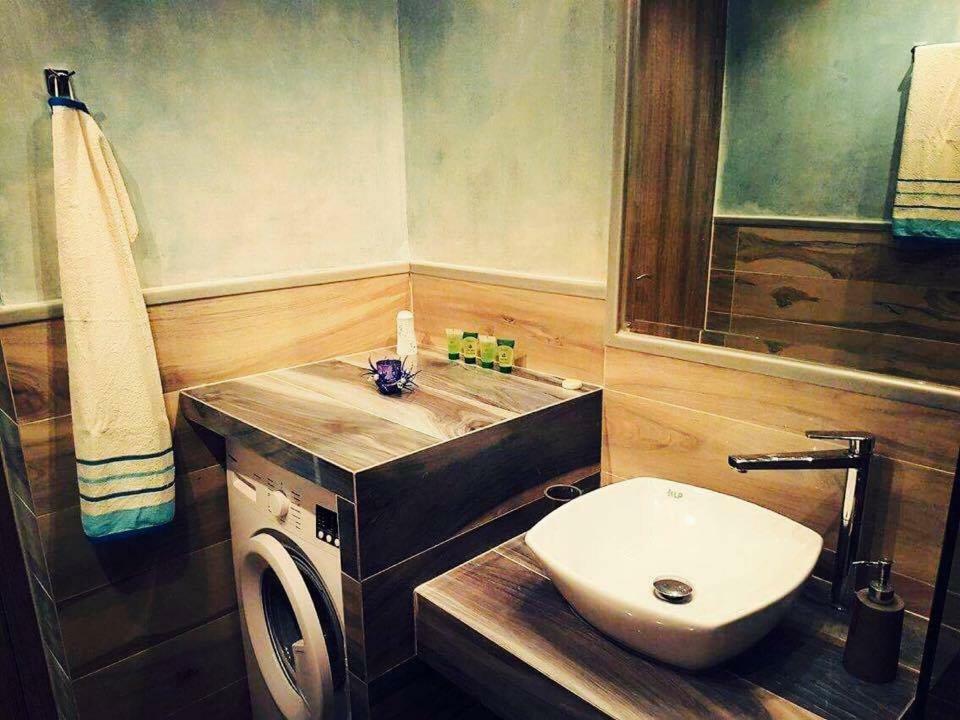 Luxury Apartments Near To The Beach Плакиас Экстерьер фото